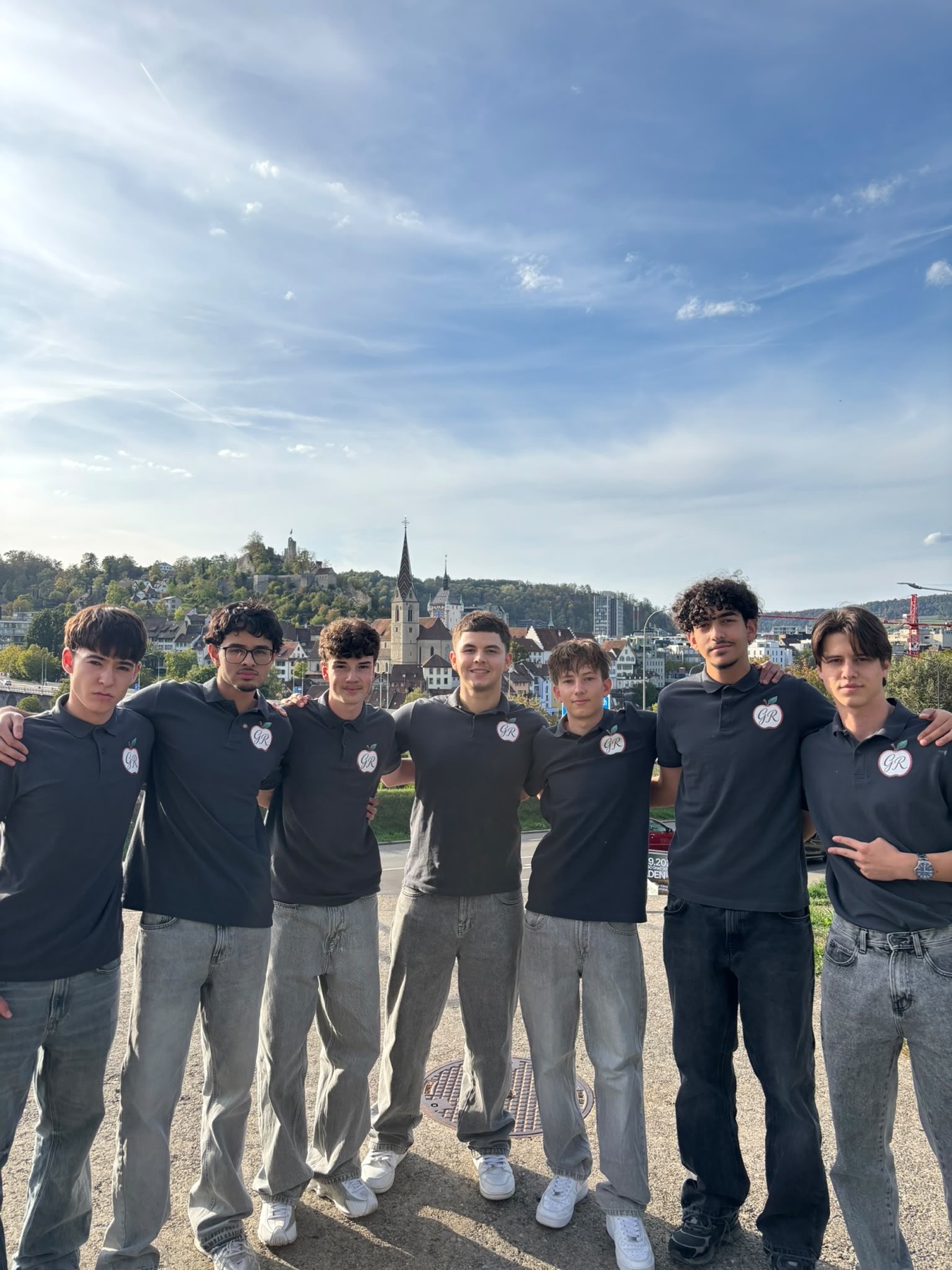 Adayan und sein Team von Goldrigi